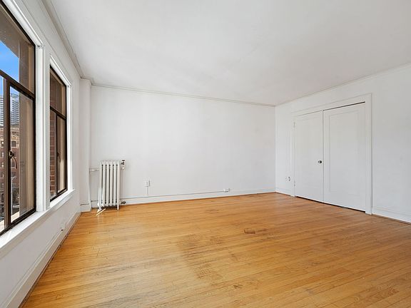 4th image of 1017 Boren Ave APT 401