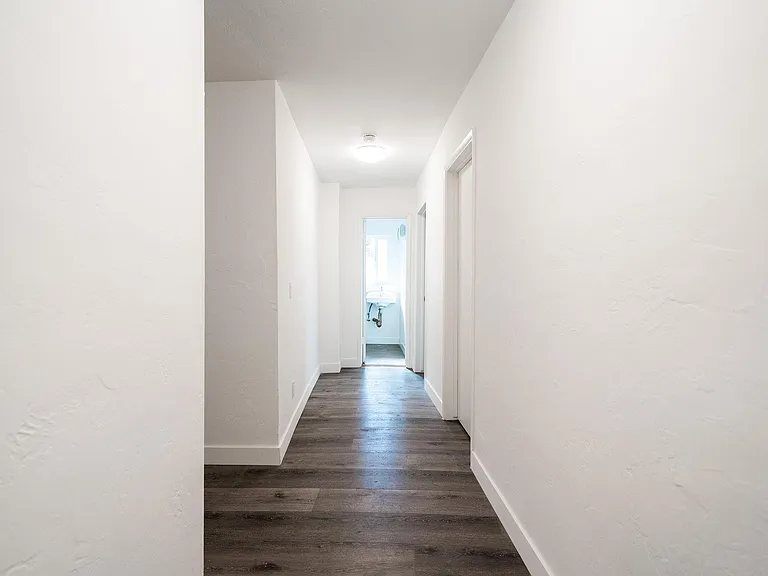 1011 San Julian St #203 — Photo 20