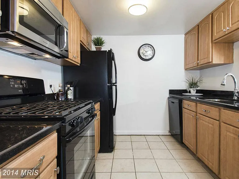 1624 5th St NW #B — Photo 14