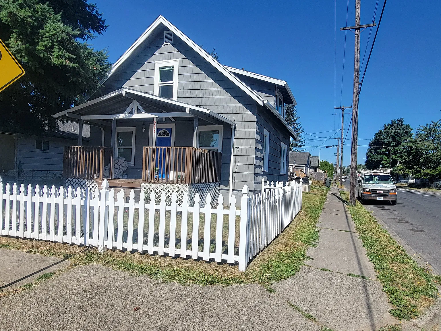 3 bed, 1148 sqft, $1,599 — Photo 2