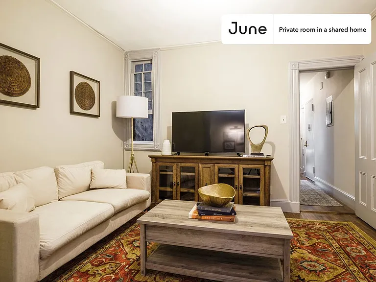 336 W 47th St #3E — Photo 3