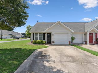 242 Promise Ln, Brunswick, GA 31525