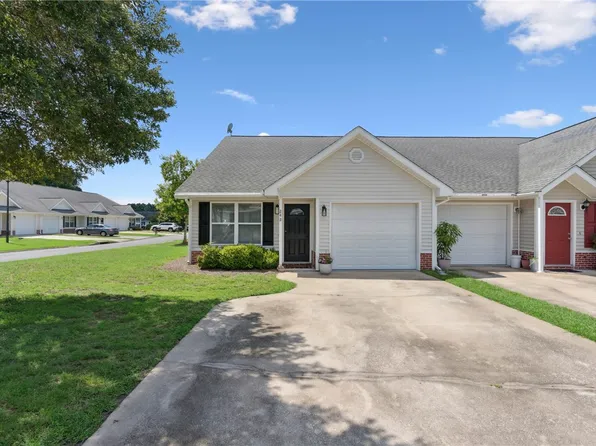 242 Promise Ln, Brunswick, GA 31525