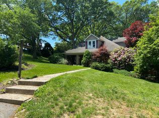 1743 Ilyes Ln, Seven Valleys, PA 17360