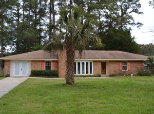375 E Ridge Rd, Savannah, GA 31406