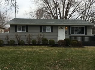 1109 Valley Dr NW, North Canton, OH 44720