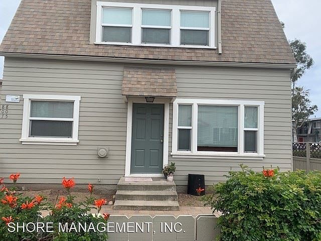 1st image of 803 Jamaica Ct