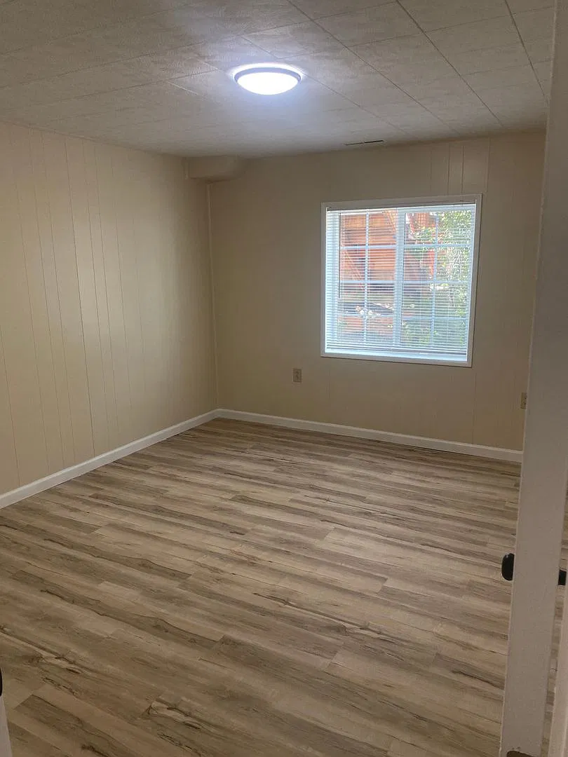 6407 Harvey B — Photo 1