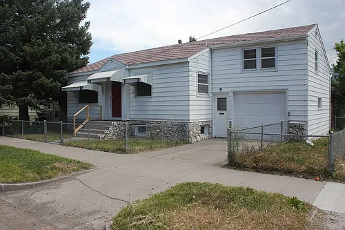 111 W Chinook St Photo 1