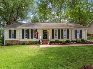 5709 Lakehaven Dr, Raleigh, NC 27612