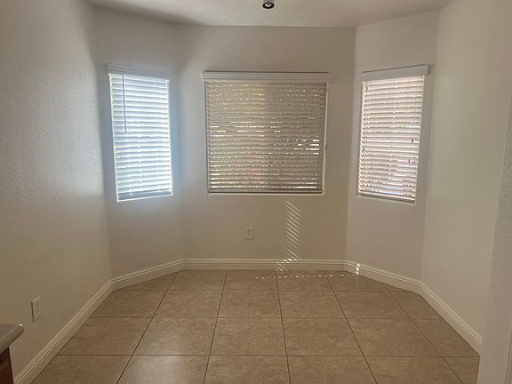 2nd image of 4513 Valley Quail Way
