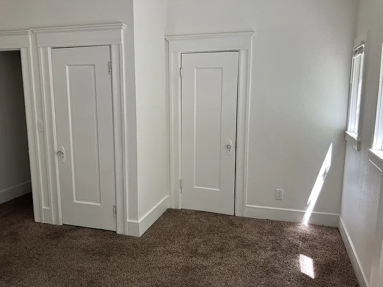 2337 Waverly St — Photo 31