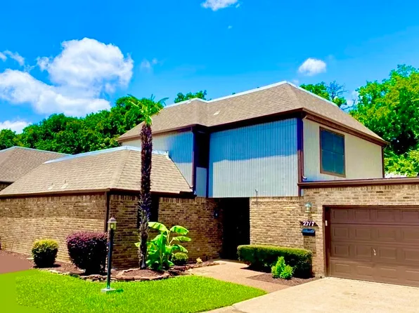 2717 Fairway Park St, Grand Prairie, TX 75050