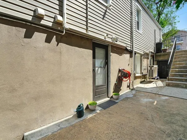 221 Terrace Avenue image 34 of 37