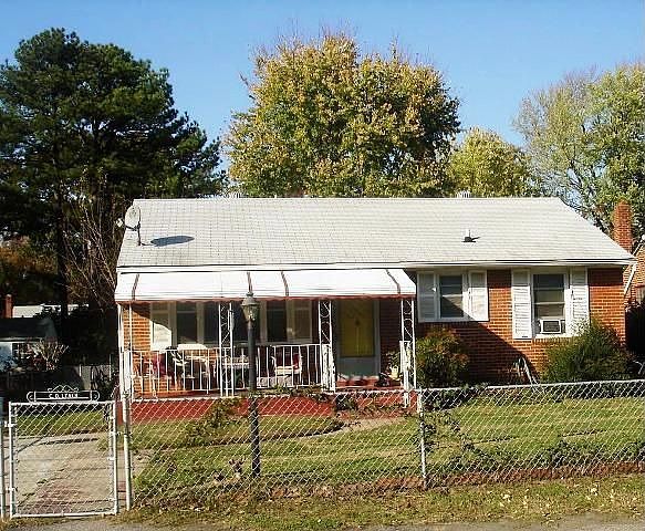 1st image of 2918 Irisdale Ave