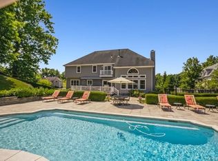 7 Kimlin Ct, Poughkeepsie, NY