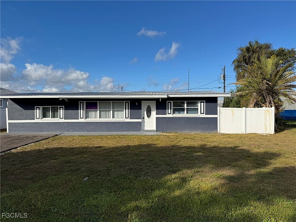 2711 Elmwood St, Fort Myers, FL 33901 | Zillow