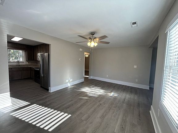 5th image of 1732 Slater Ave