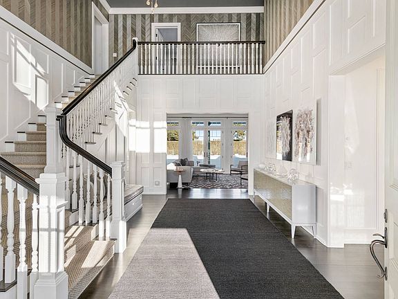 4th image of 14 Two Trees Ln