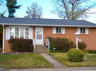 8920 Snow Acres Dr, Laurel, MD 20708