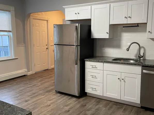 7 Willson St #2, Salem, MA 01970