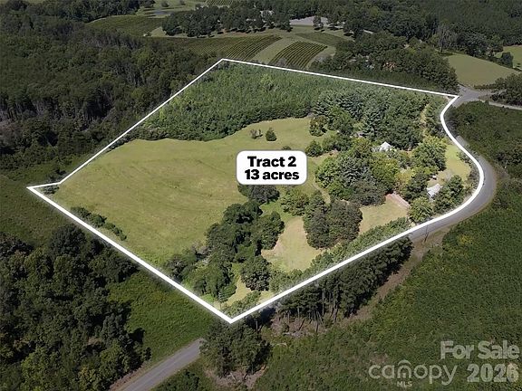 2nd image of 2125 Whiteside Rd