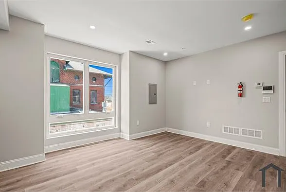818 Diamond St #D — Photo 15