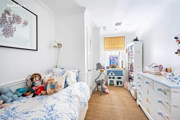 Rented by Sotheby's International Realty | media 27