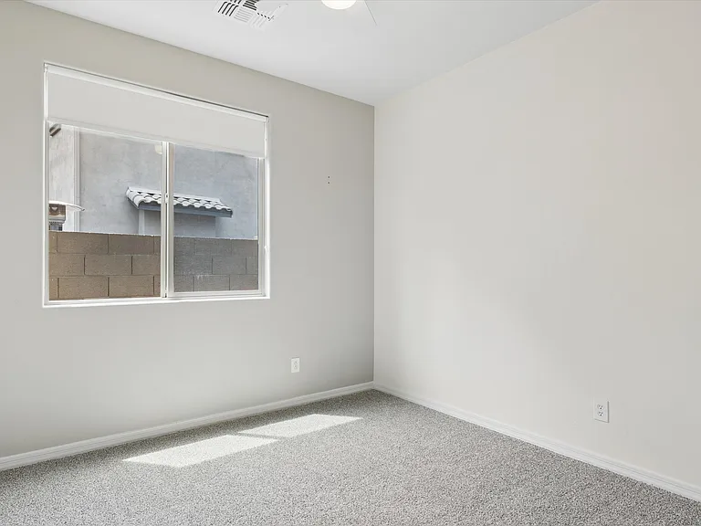 3826 E Cat Balue Dr — Photo 19