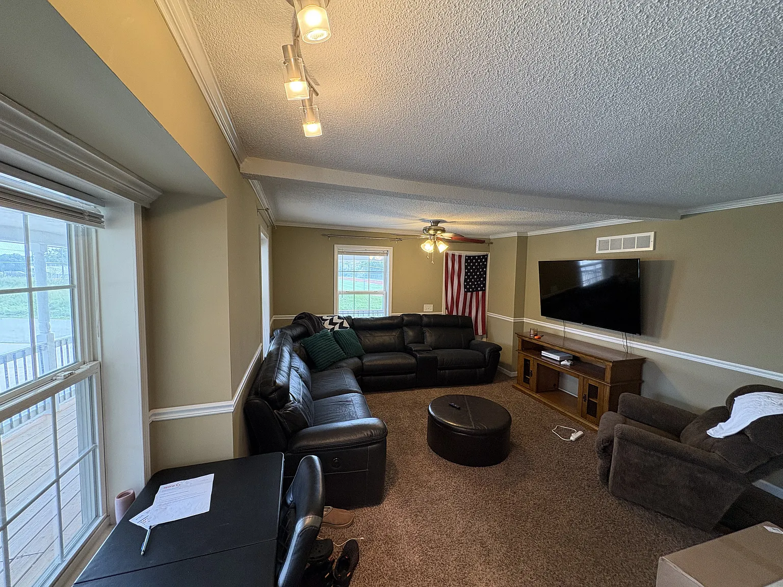 3 bed, 1721 sqft, $750 — Photo 2
