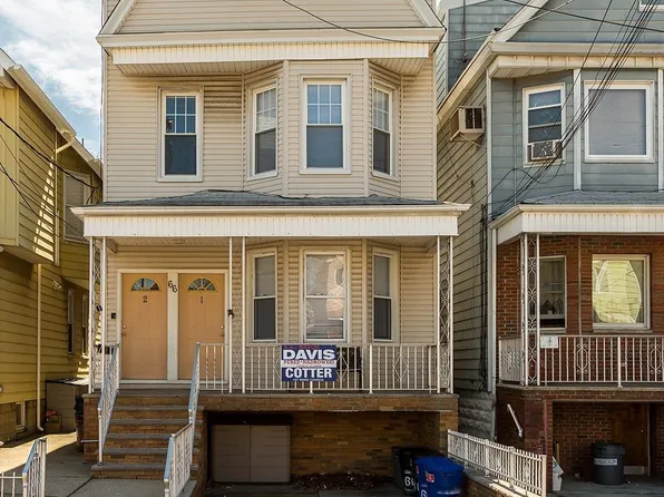 66 W 15th St, Bayonne, NJ 07002