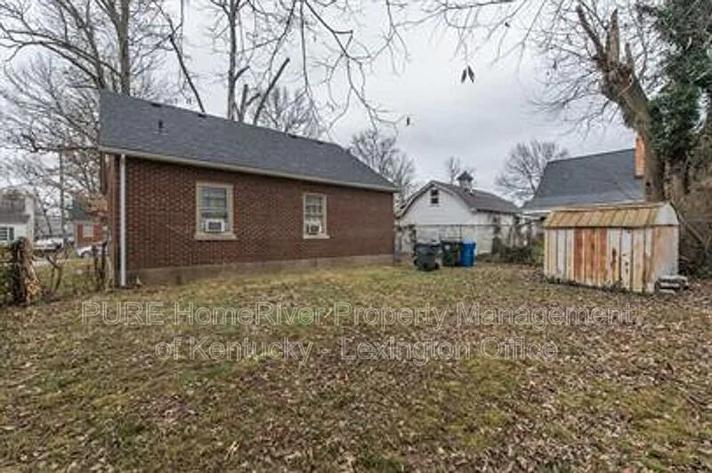 3 bed, 1.0 bath, 1344 sqft, $1,550 — Photo 3