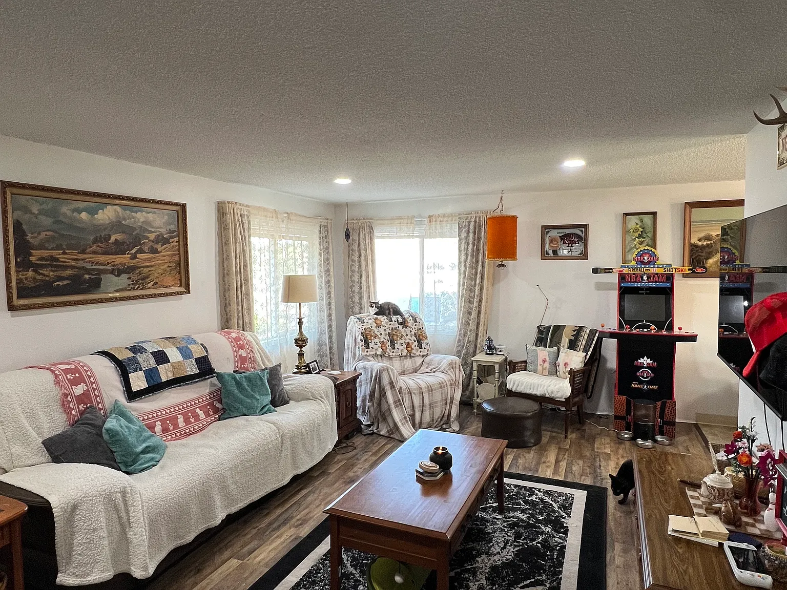 2 bed, 867 sqft, $1,600 — Photo 3
