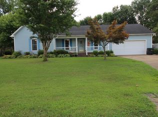 11 Clement Dr, Oakfield, TN 38362