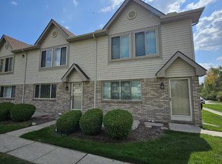 29391 Maurice Ct, Chesterfield, MI 48047