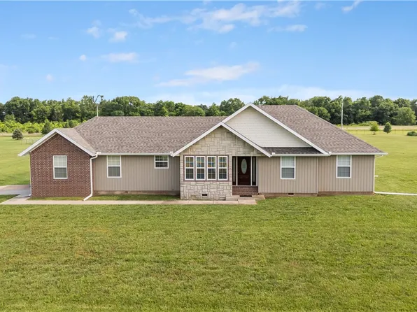 8861 Farm Road 2212, Washburn, MO 65772