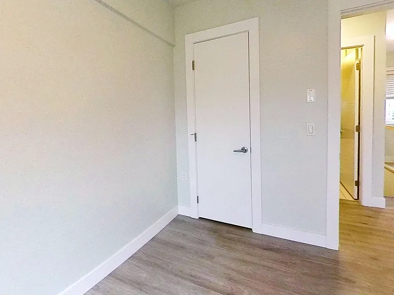 966 Stewart Ave — Photo 4