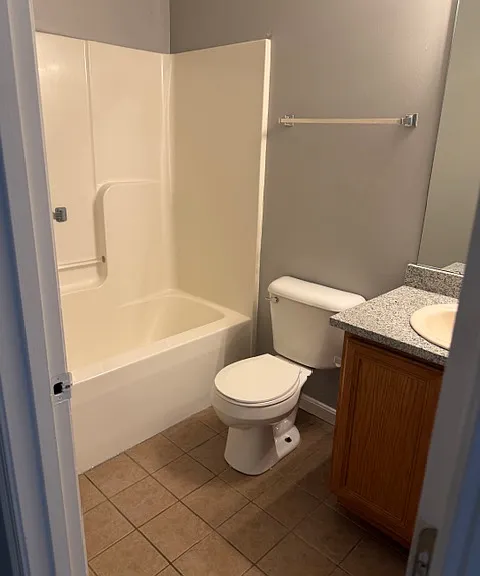 837 Fayebanks Ln — Photo 5