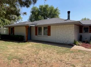 204 E Main St, Corn, OK 73024