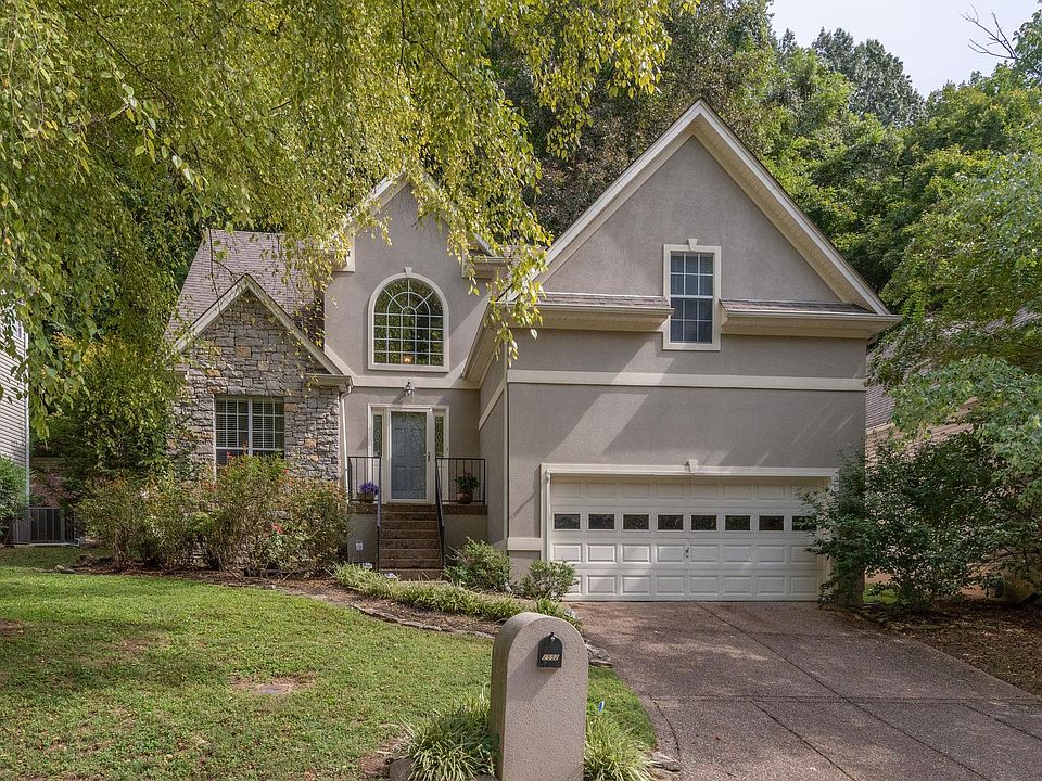 1st image of 2552 Devon Valley Dr