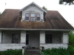 1911 Ivory Ave, Waverly, IA 50677