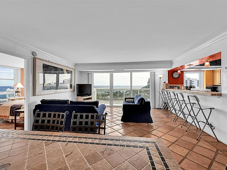2841 N Ocean Blvd #1801 — Photo 7