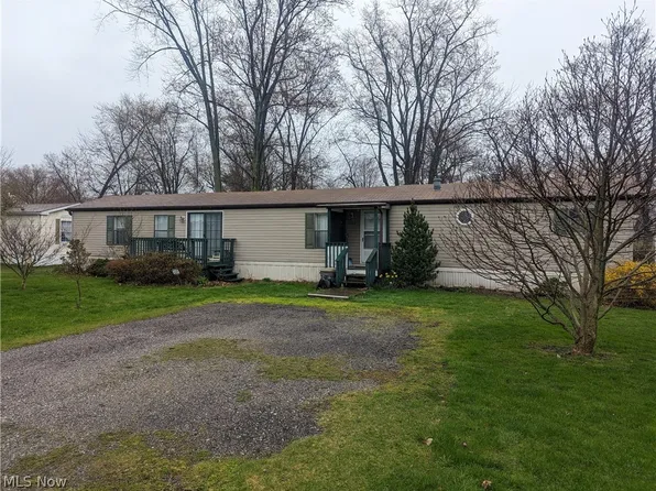 1245 Dorchester Dr, Madison, OH 44057