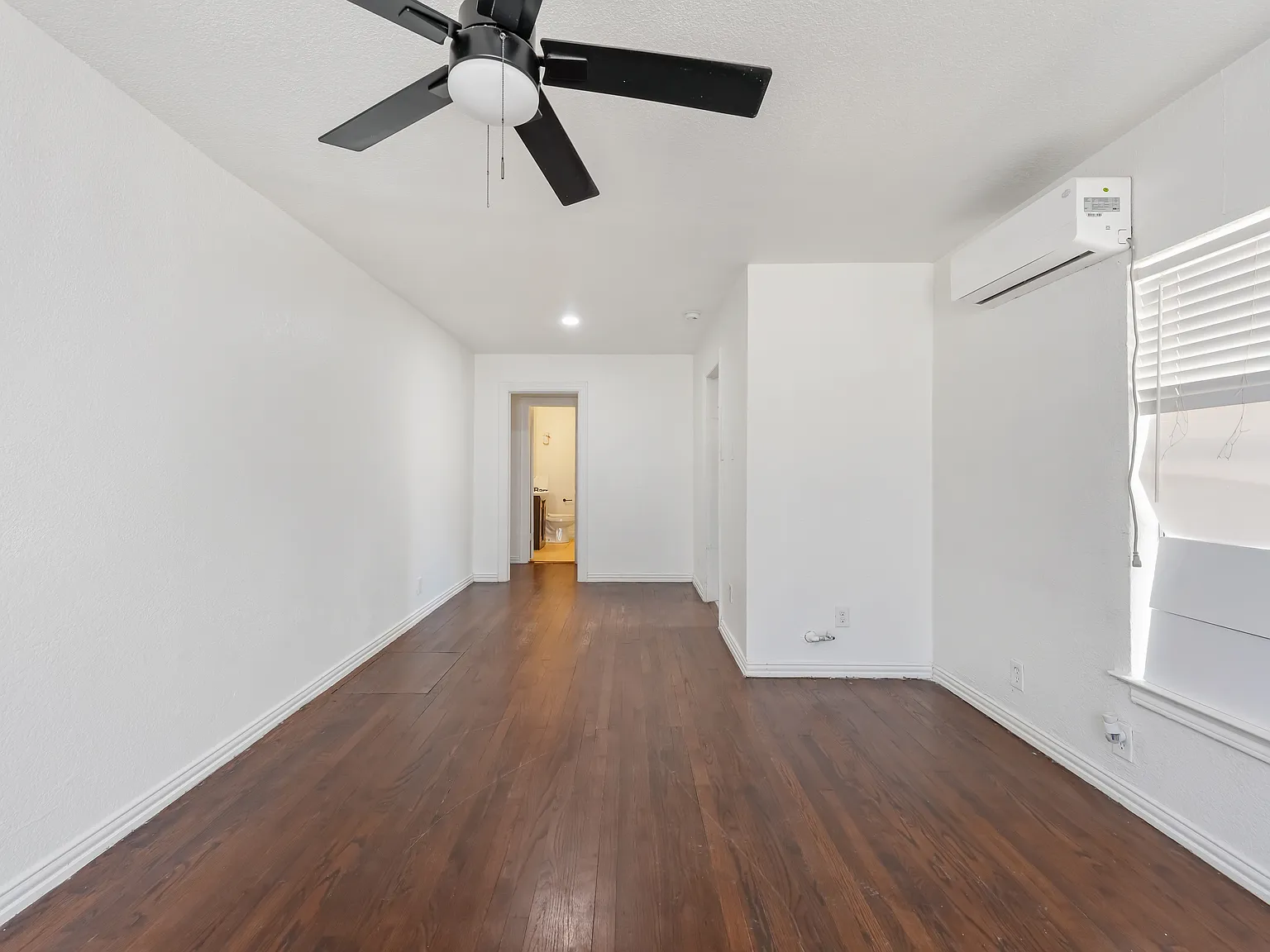 2404 Colony Ct — Photo 2