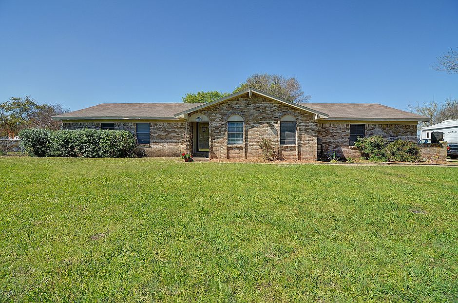1st image of 106 Jo Betsy Dr