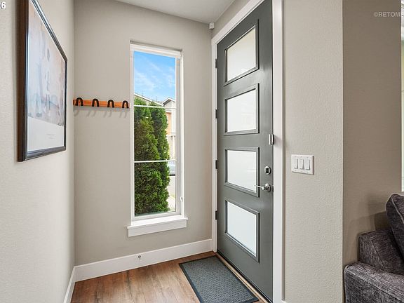 Entrance/Foyer