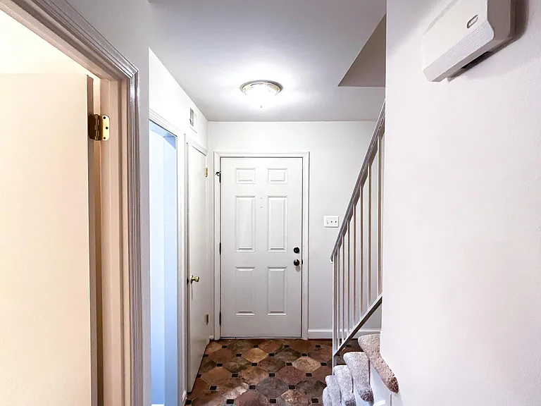 305 Rock Spring Dr SW — Photo 14