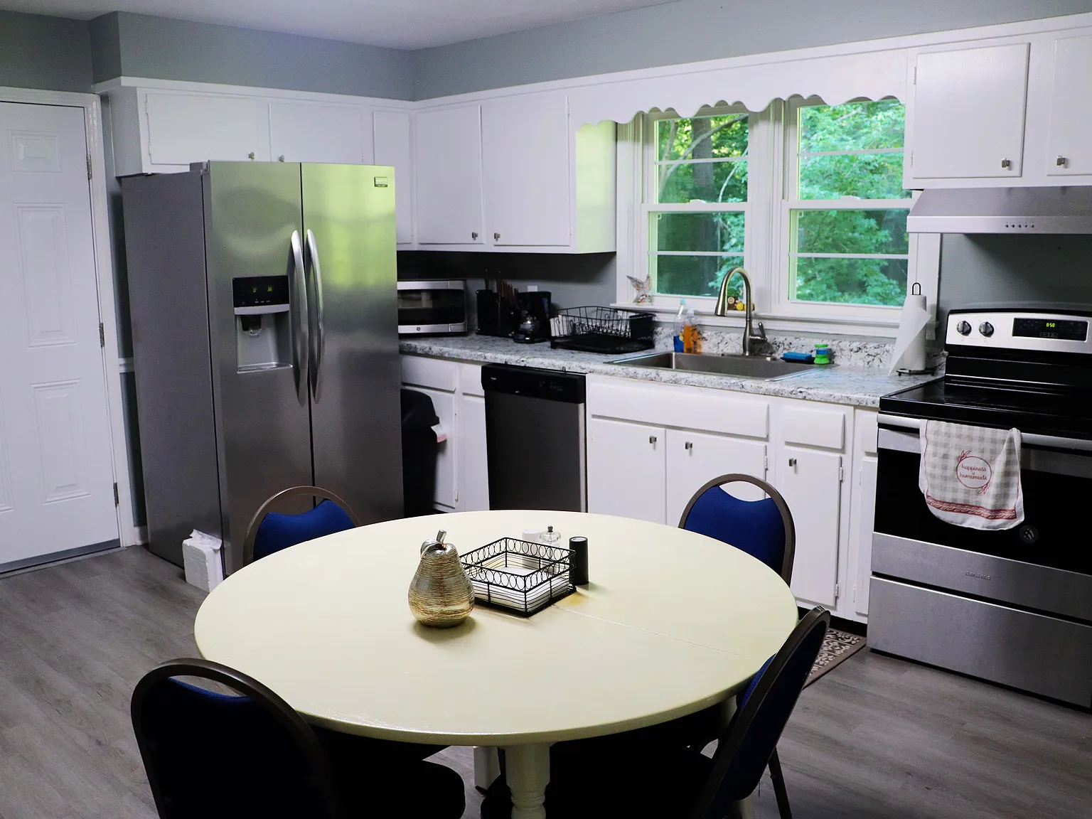 4270 Laura Ann Pl — Photo 3
