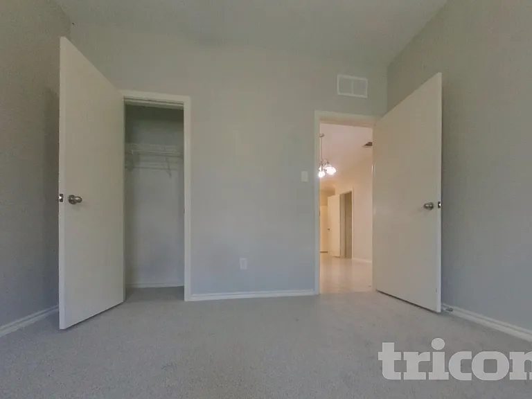 12809 Carpenter Ln — Photo 14