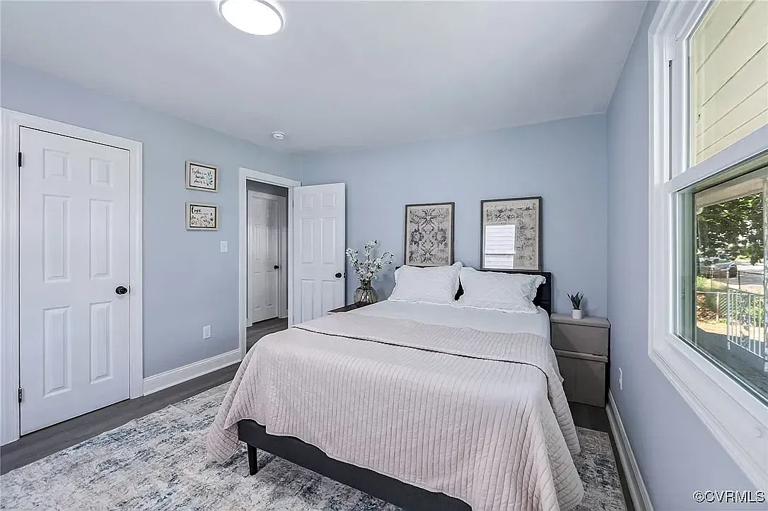 2 bed, $700 — Photo 1